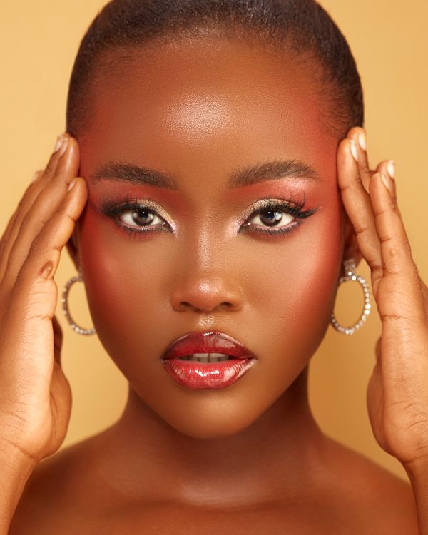 Editorial beauty look with full lashes
